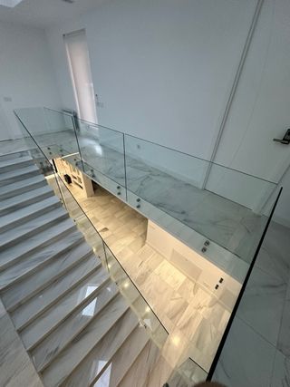 BARANDILLA DE BOTONES