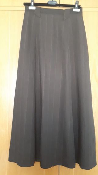 Falda larga