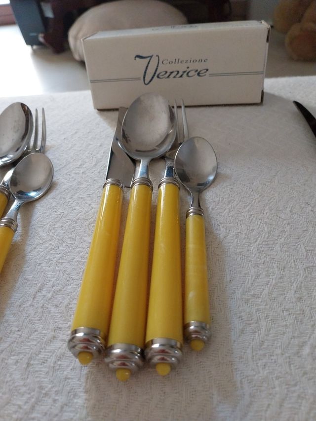 Servizio posate 24 pezzi  Tiffany