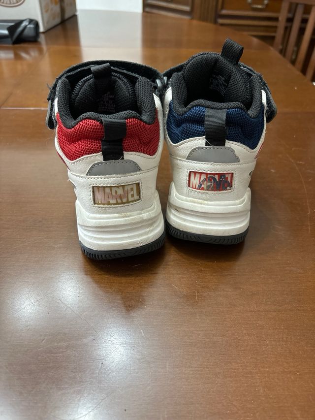 Scarpe marvel