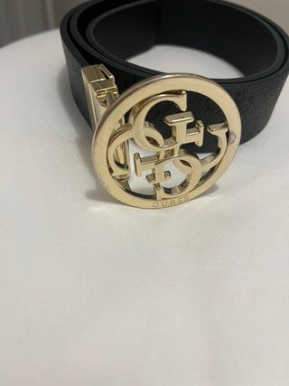 Cinturones Guess