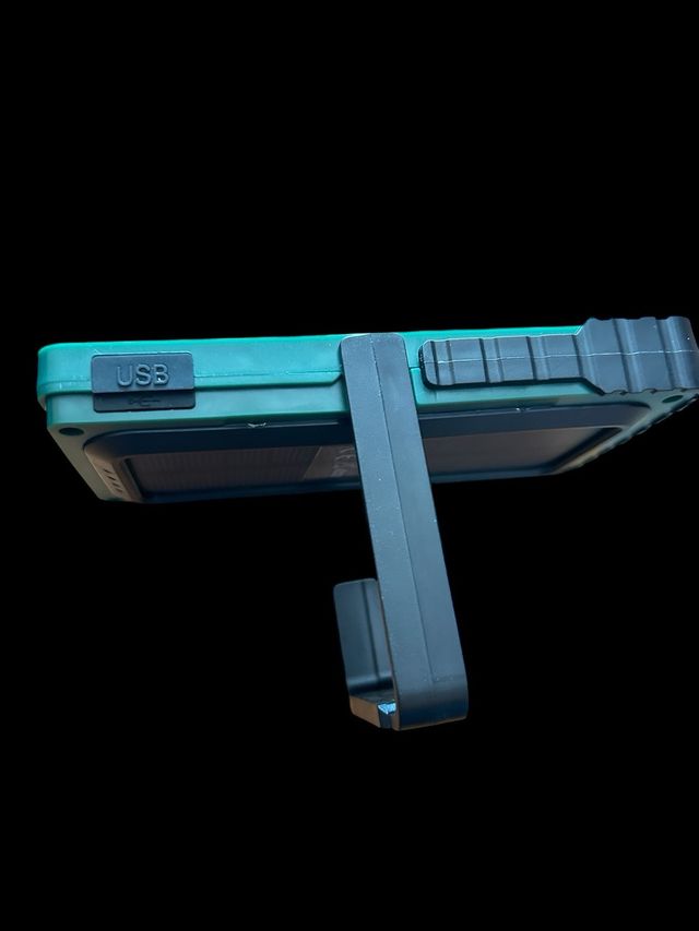 Linterna solar y Recargable USB