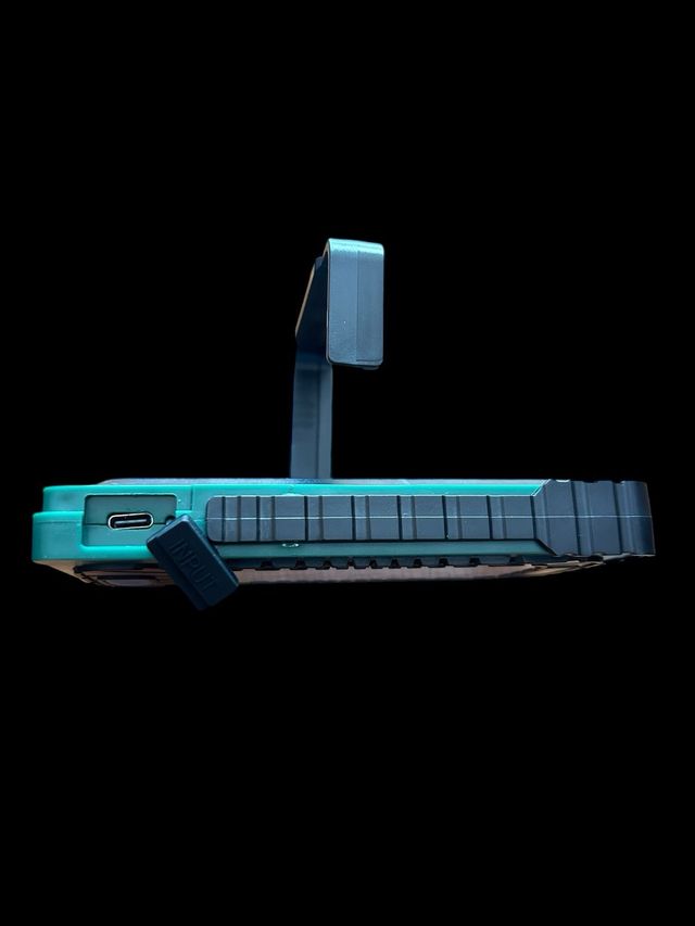 Linterna solar y Recargable USB