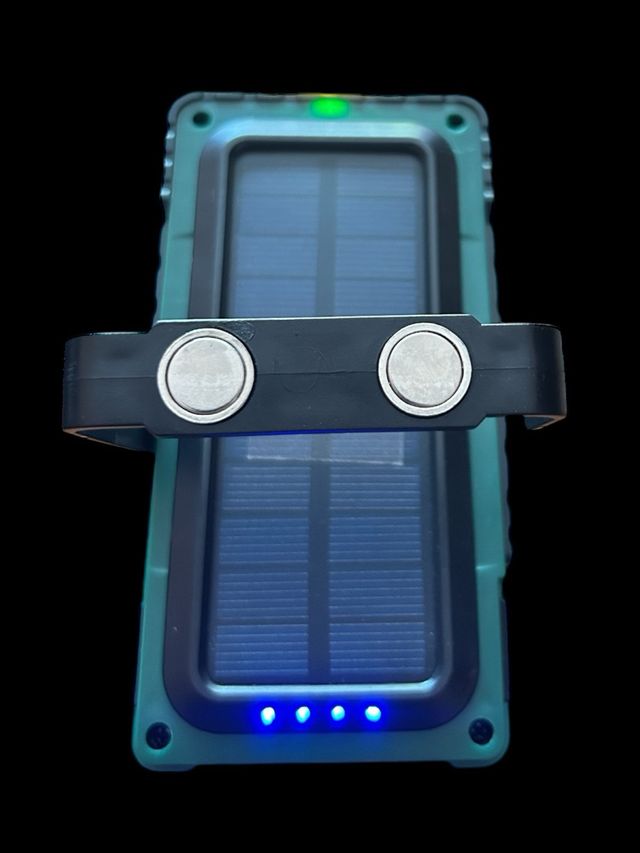 Linterna solar y Recargable USB