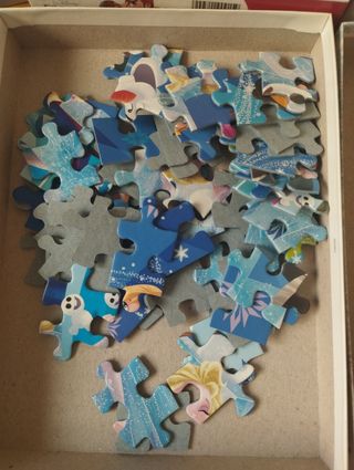 Puzzles varios.