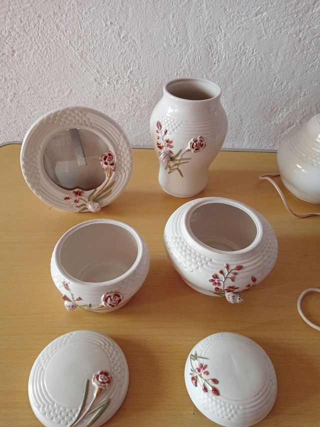 Juego de porcelana para decoración