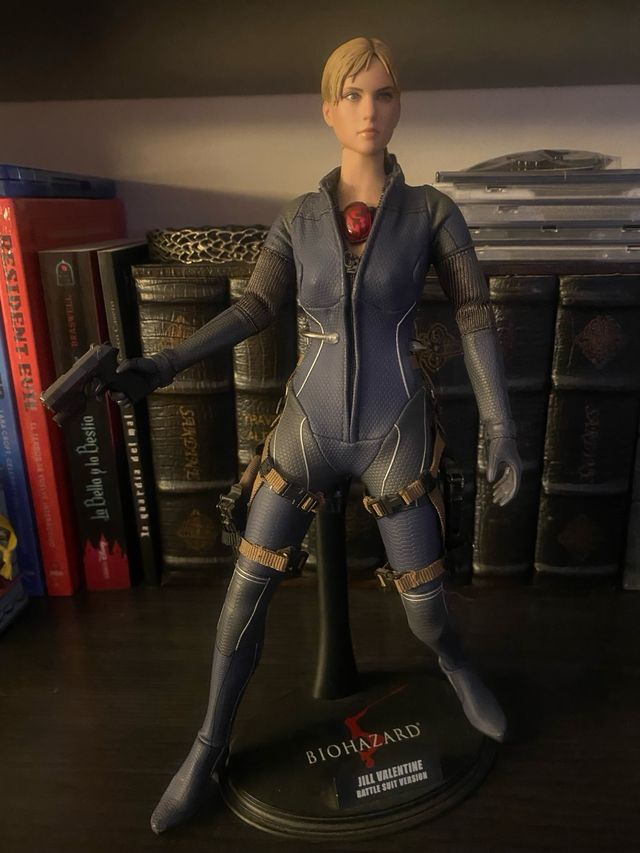 Hot toys jill valentine resident evil 5