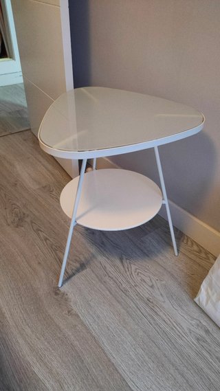 Mesita Ikea Ulsberg blanco