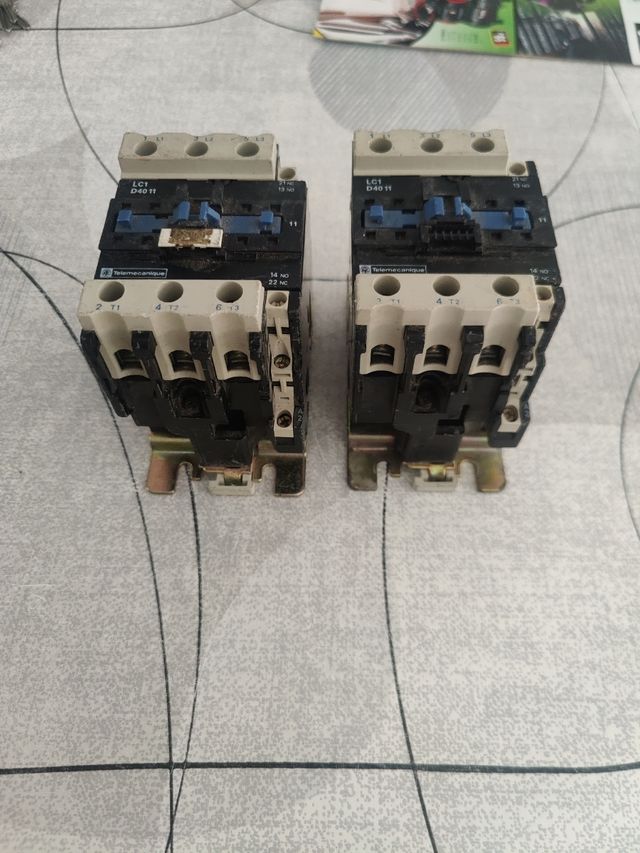 *24* Contactor Telemecanique