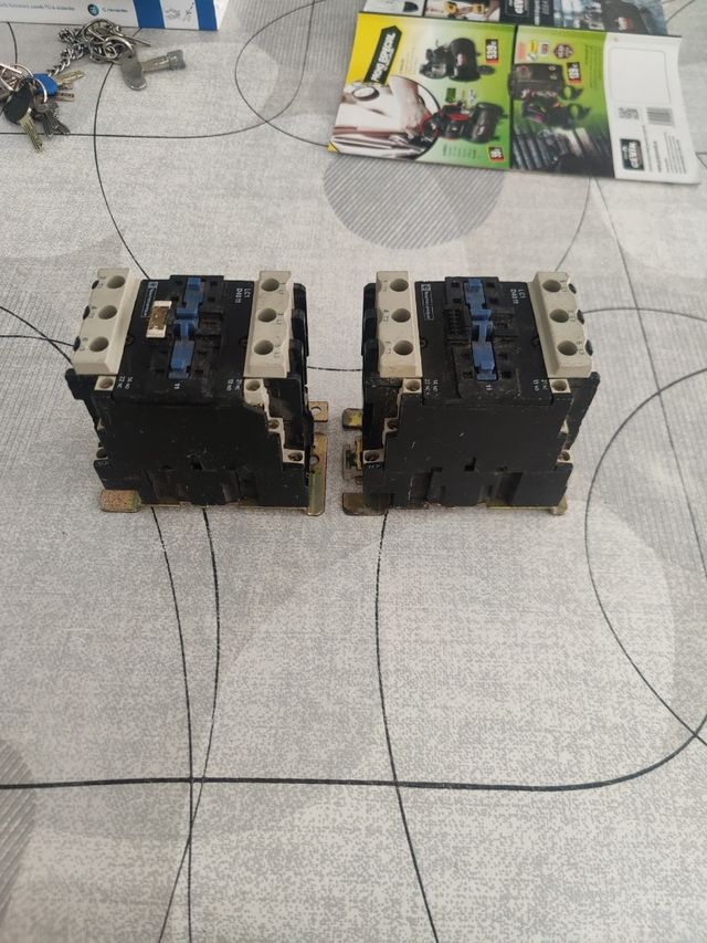 *24* Contactor Telemecanique