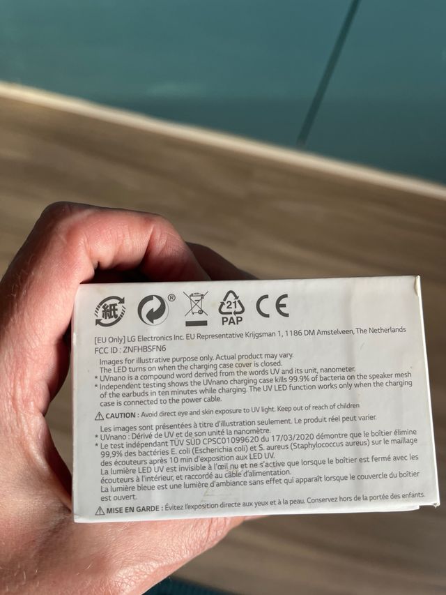 auriculares lg. sonido meridian.