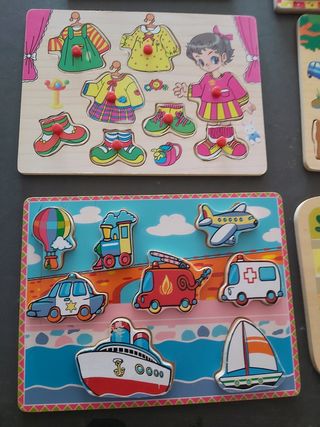 Lote puzzles de madera.