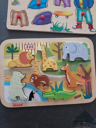 Lote puzzles de madera.