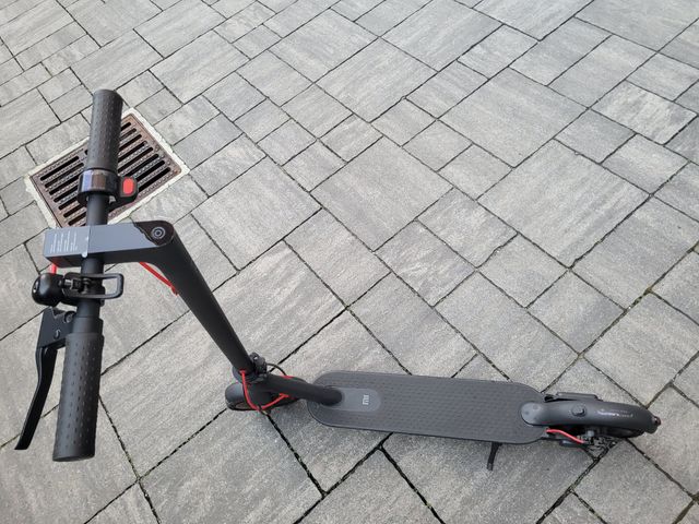 Xiaomi Mi Electric Scooter Pro Monopattino