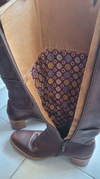Botas altas piel. Tommy Hilfiger 40. Nuevas