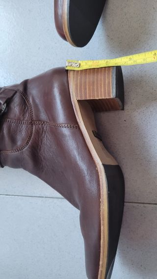 Botas altas piel. Tommy Hilfiger 40. Nuevas