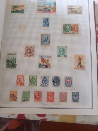 Dos Albunes de sellos . Más de 300 sellos....