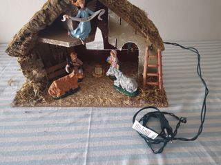 Capanna presepe natale con luci statui