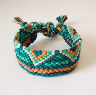 Bracciale verde triangoli