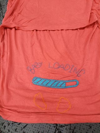 Ropa premamá. Camiseta de lactancia