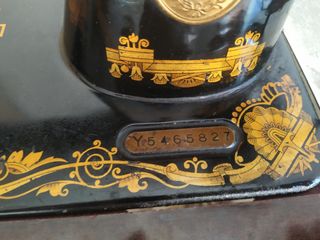 Máquina de coser antigua