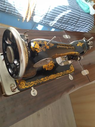 Máquina de coser antigua