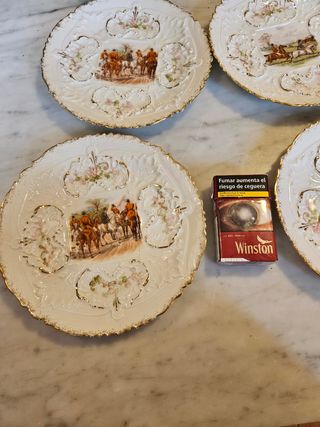 6 antiguos platos de porcelana