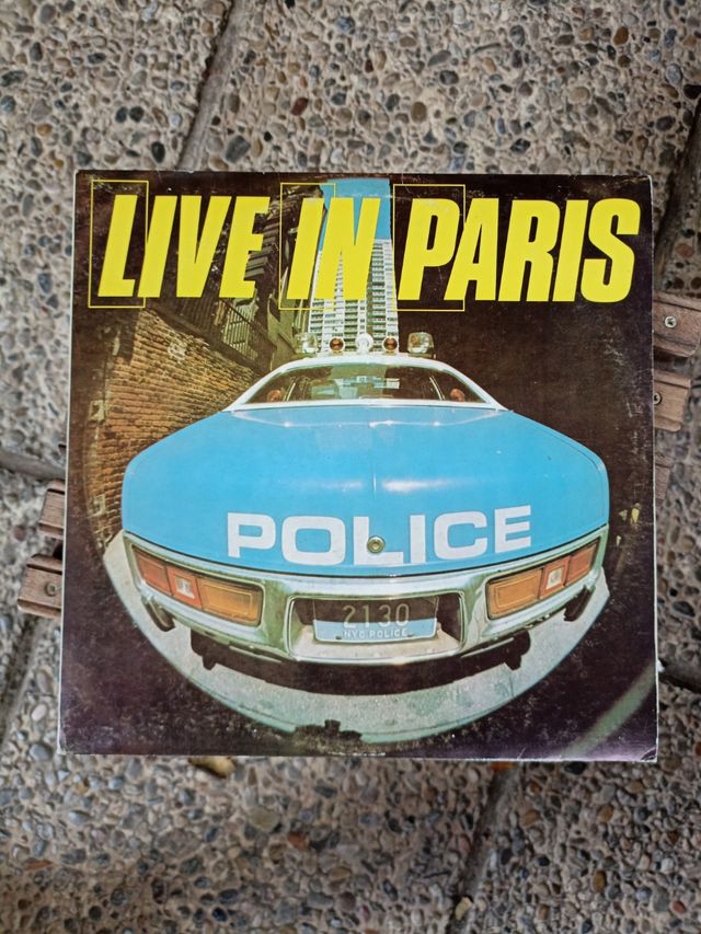 Lp the police live in Paris