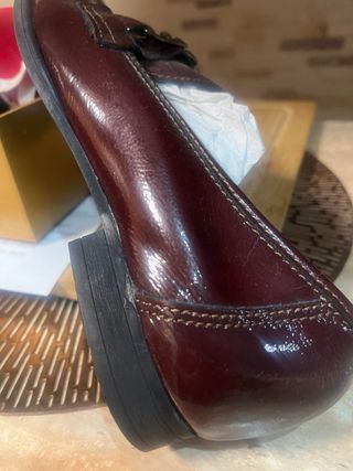 Bonitos mocasines mujer piel charol T38