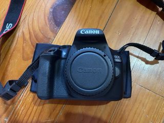 Canon eos 1300d