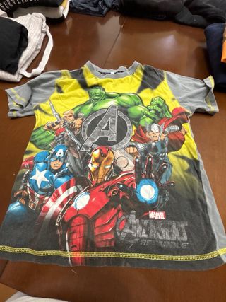 Maglia pigiama marvel 10 anni