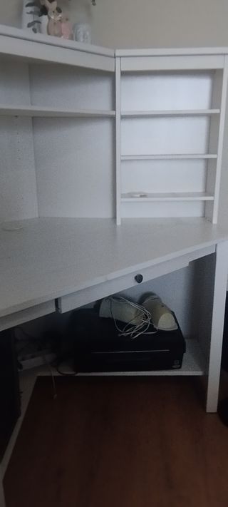 Ikea escritorio esquinero Hemnes