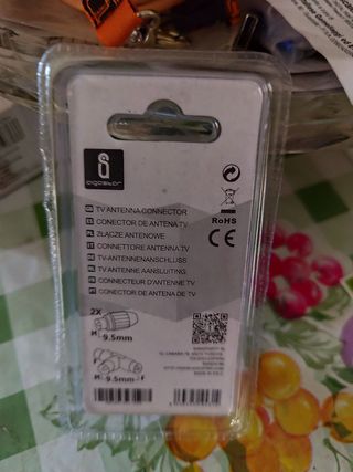 Connector antenna tv