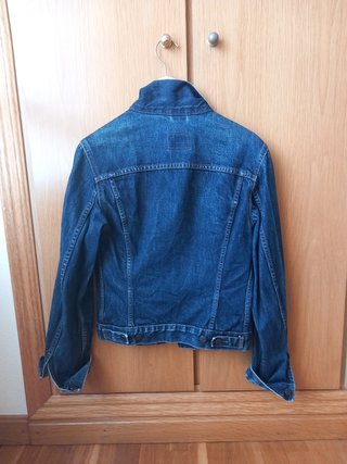 Cazadora Levis