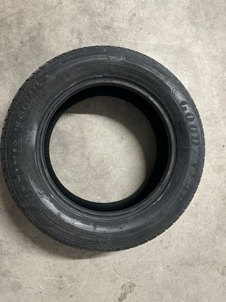 Neumatico Good Year 185/65R15 92T