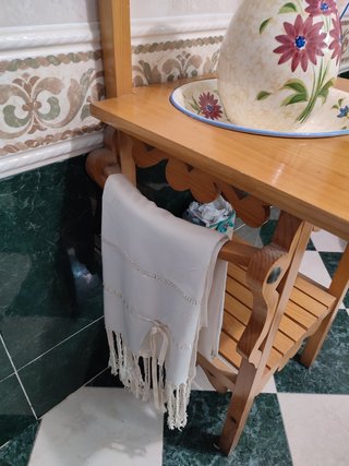 LAVABO ANTIGUO DE MADERA MACIZA PERFECTO