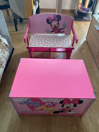 Escritorio,silla de minnie mouse