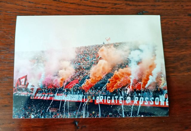 Foto tifo Milan anni 90 Brigate Rossonere Fossa