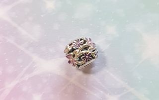 Charm Pandora Margarita filigrana