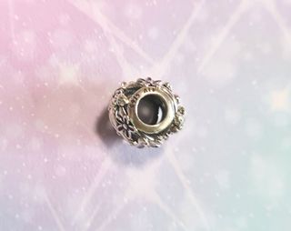 Charm Pandora Margarita filigrana