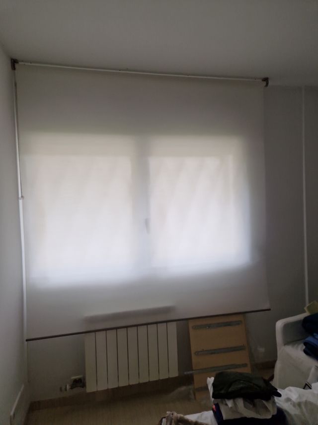 Negozio di tende bianche Leroy Merlin