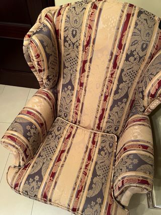 Sofá y dos sillones en La Palma del Condado