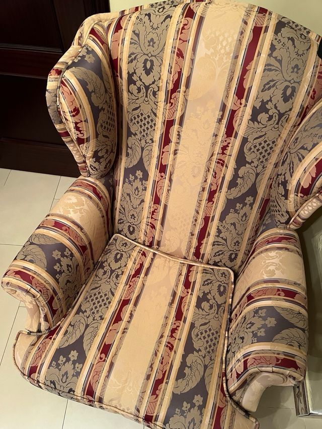 Sofá y dos sillones en La Palma del Condado