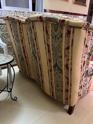 Sofá y dos sillones en La Palma del Condado