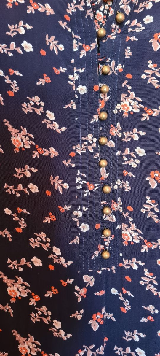 Blusa flores pequeñas