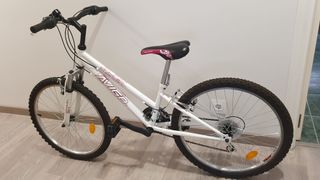 Bicicleta de montaña junior 24" Avigo