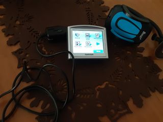 Tomtom one 3a generación + accesorios