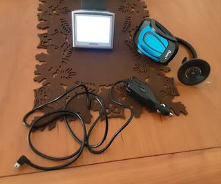 Tomtom one 3a generación + accesorios