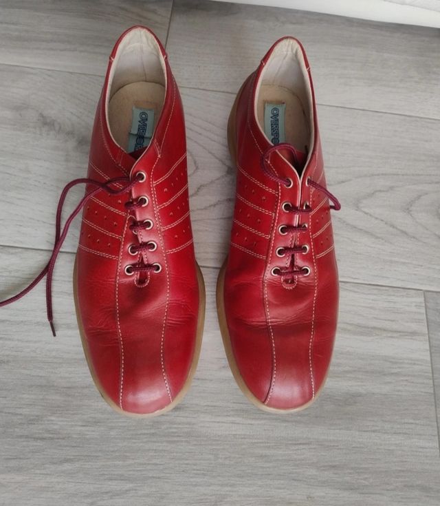 Scarpe sportive rosse in pelle 41