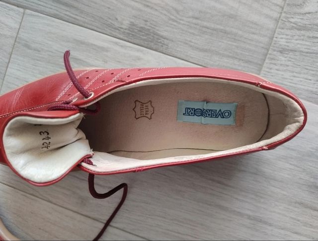 Scarpe sportive rosse in pelle 41